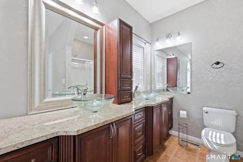 21 Merrigan Lane Windsor Locks CT 06096