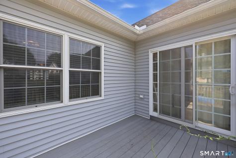 21 Merrigan Lane Windsor Locks CT 06096