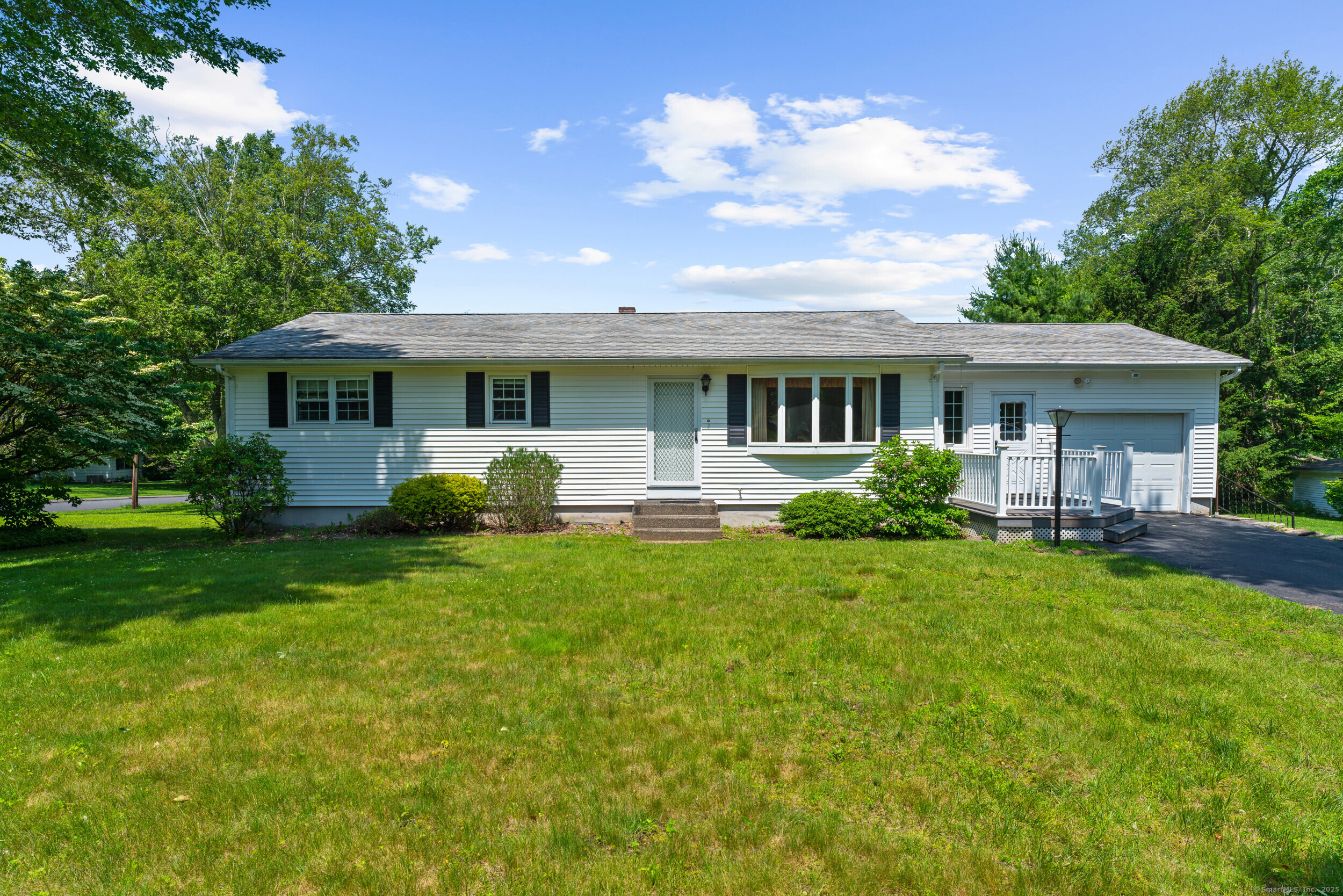 2 Delores Court Norwich CT 06360