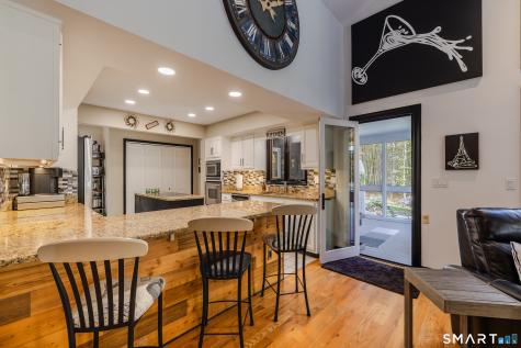 28 Dorset Lane Brookfield CT 06804