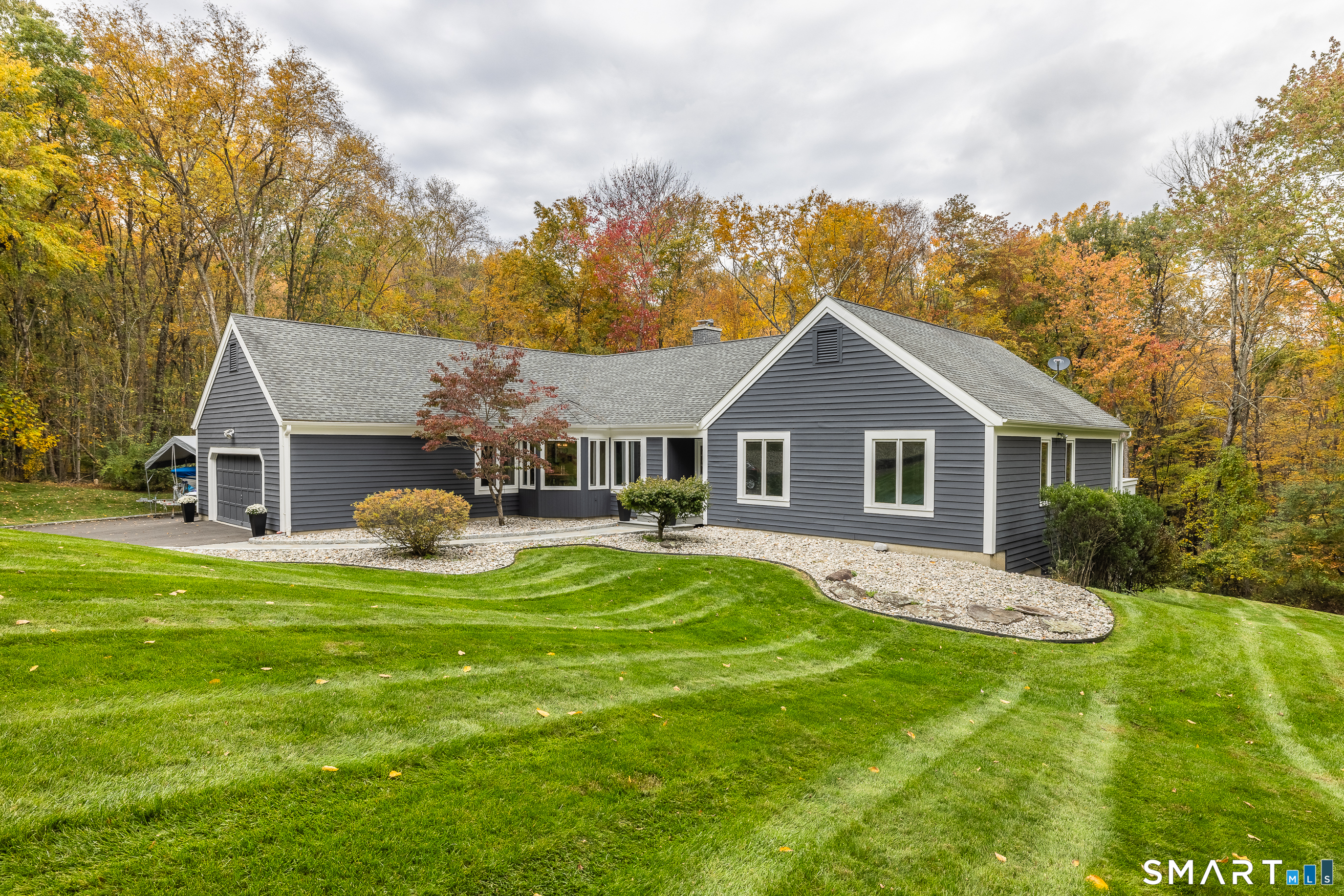 28 Dorset Lane Brookfield CT 06804