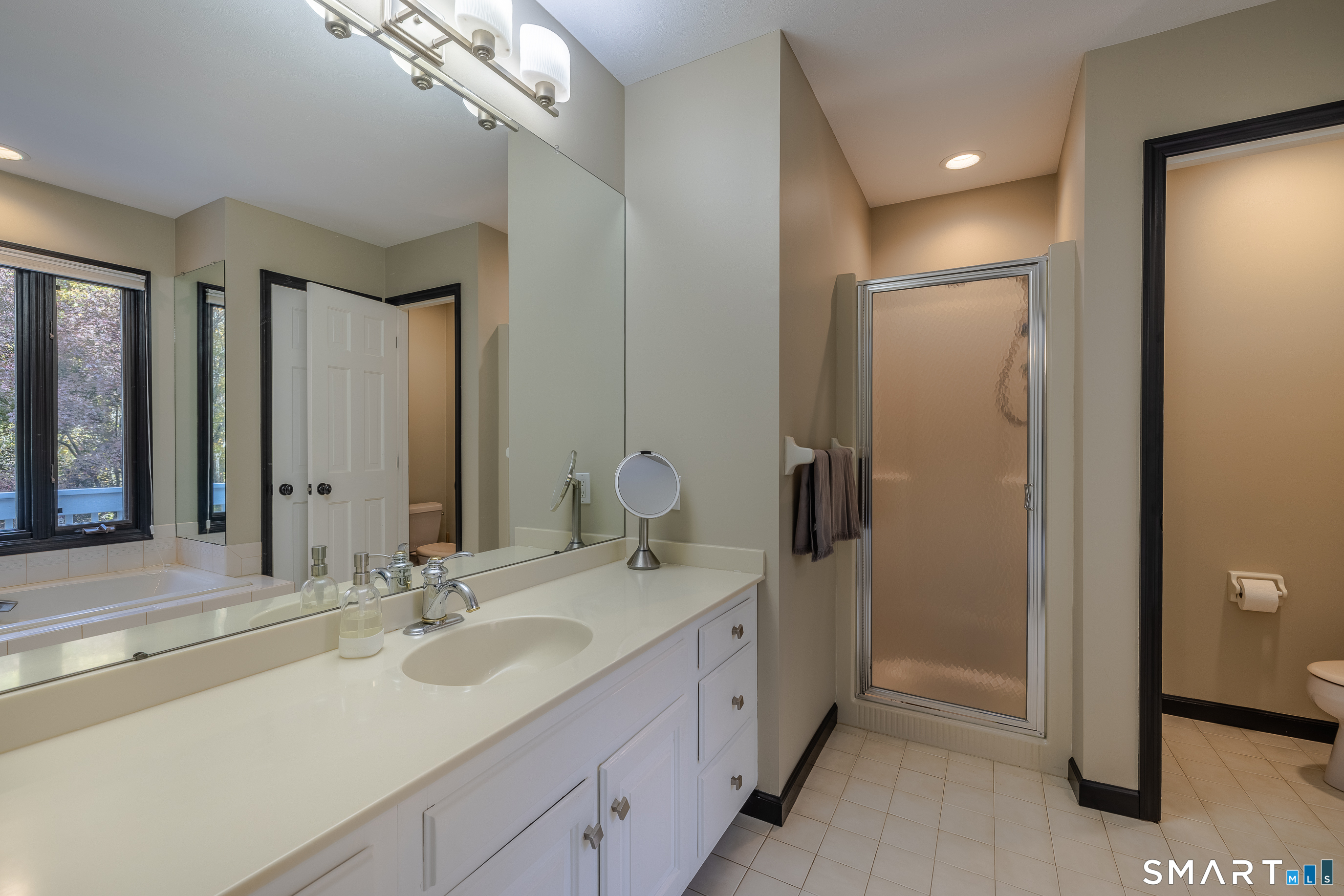 28 Dorset Lane Brookfield CT 06804
