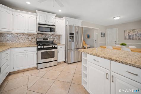 6 Three Seasons Lane Norwalk CT 06851
