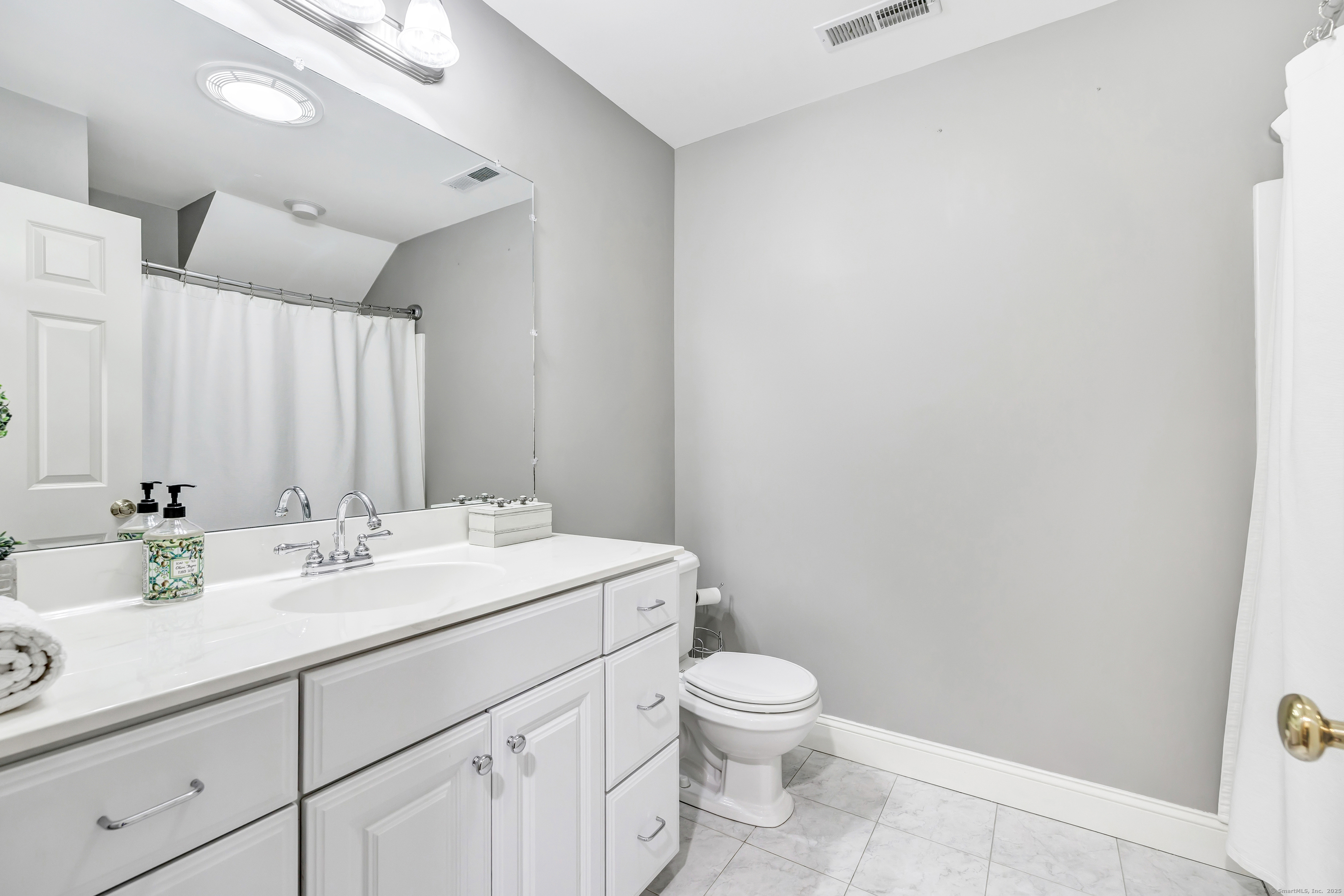 96 Big Horn Road Shelton CT 06484