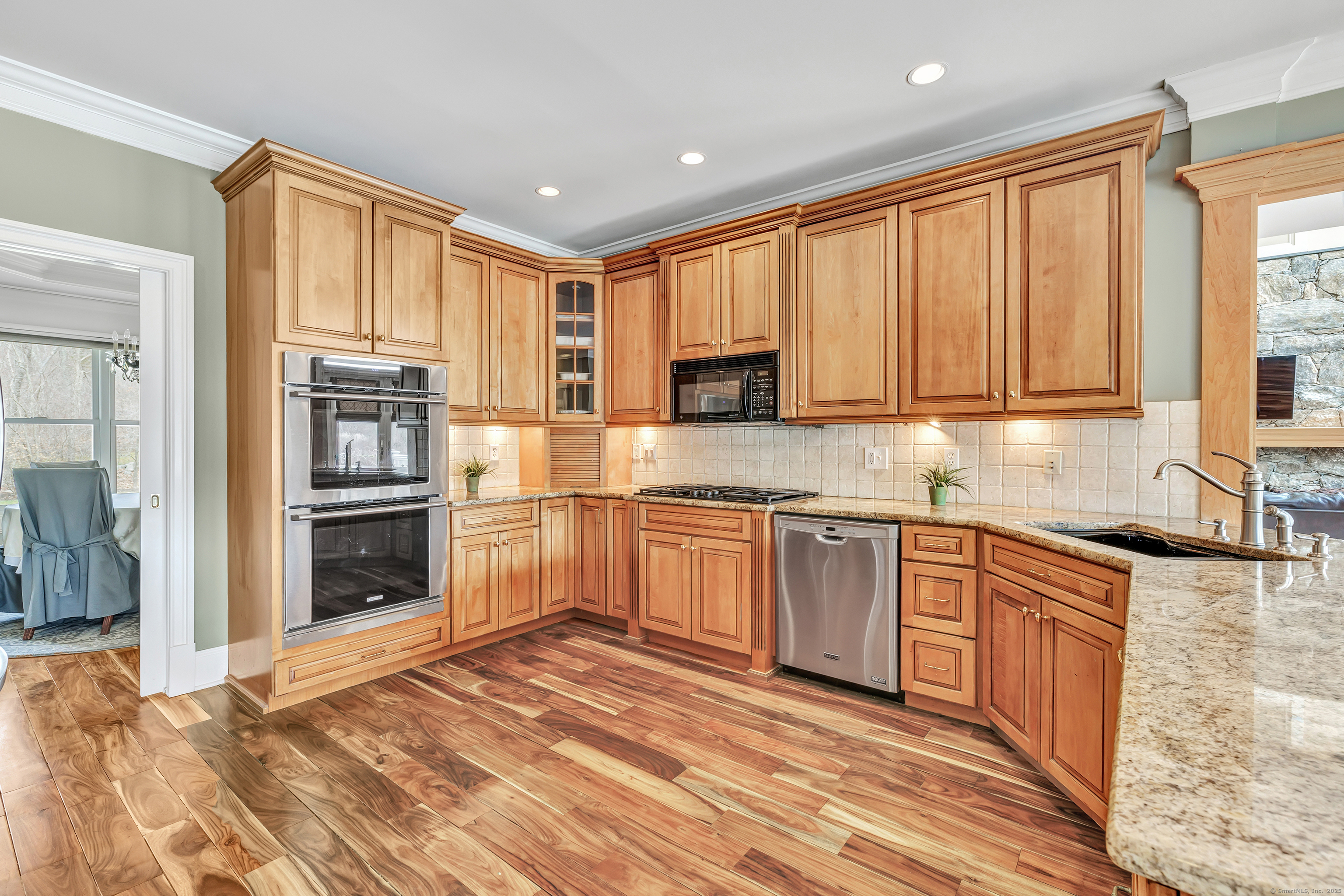 96 Big Horn Road Shelton CT 06484