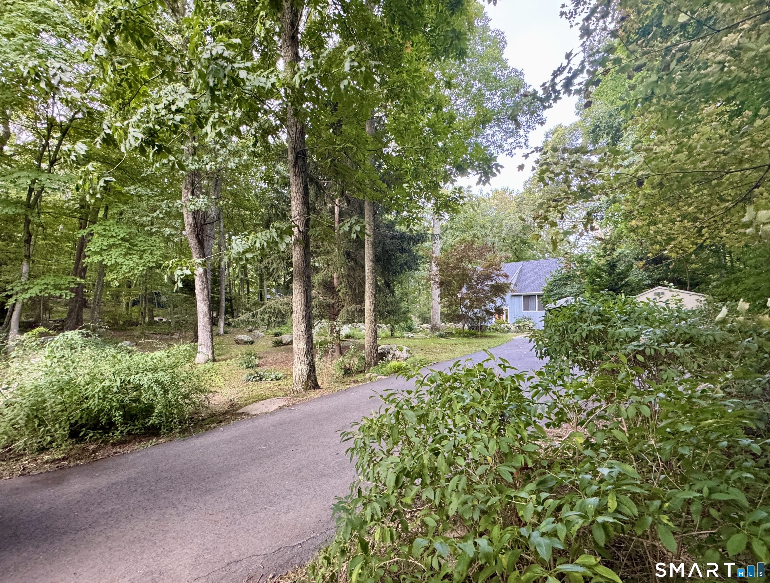 882 Moose Hill Road Guilford CT 06437