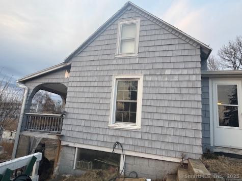 132 Thames Street Groton CT 06340