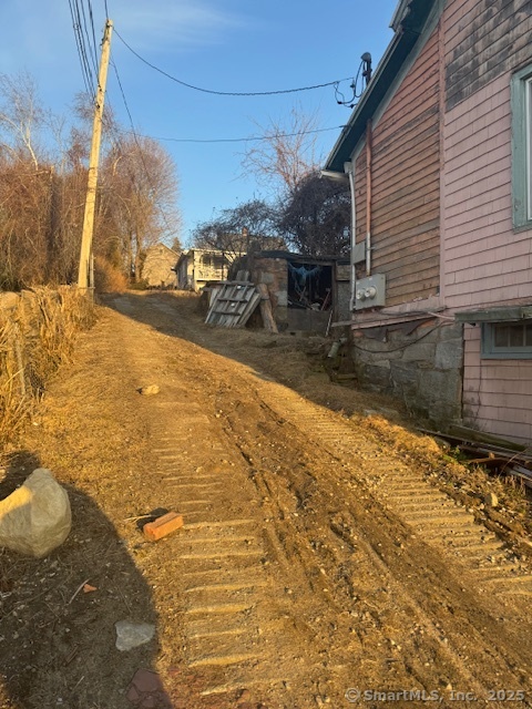 132 Thames Street Groton CT 06340