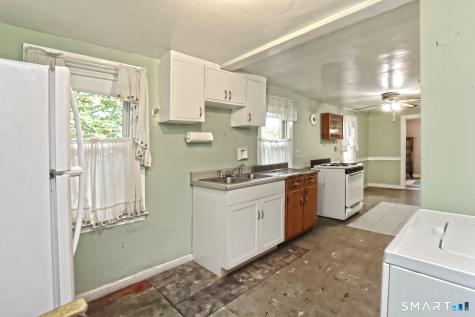 94 Robart Street West Haven CT 06516