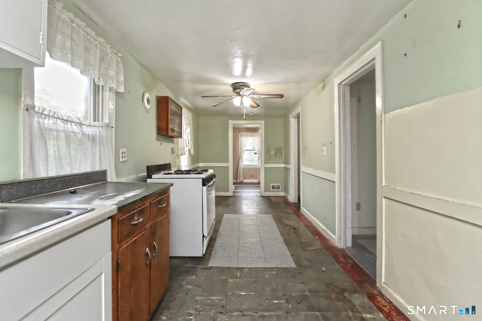 94 Robart Street West Haven CT 06516