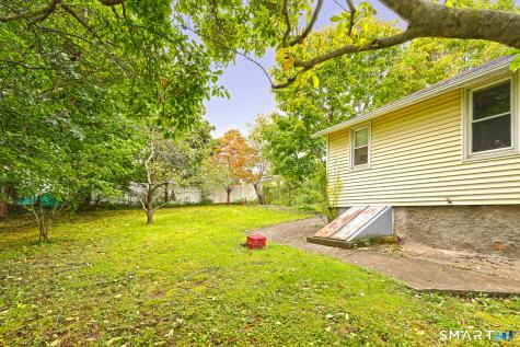 94 Robart Street West Haven CT 06516