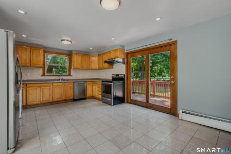 88 Roosevelt Avenue Norwich CT 06360