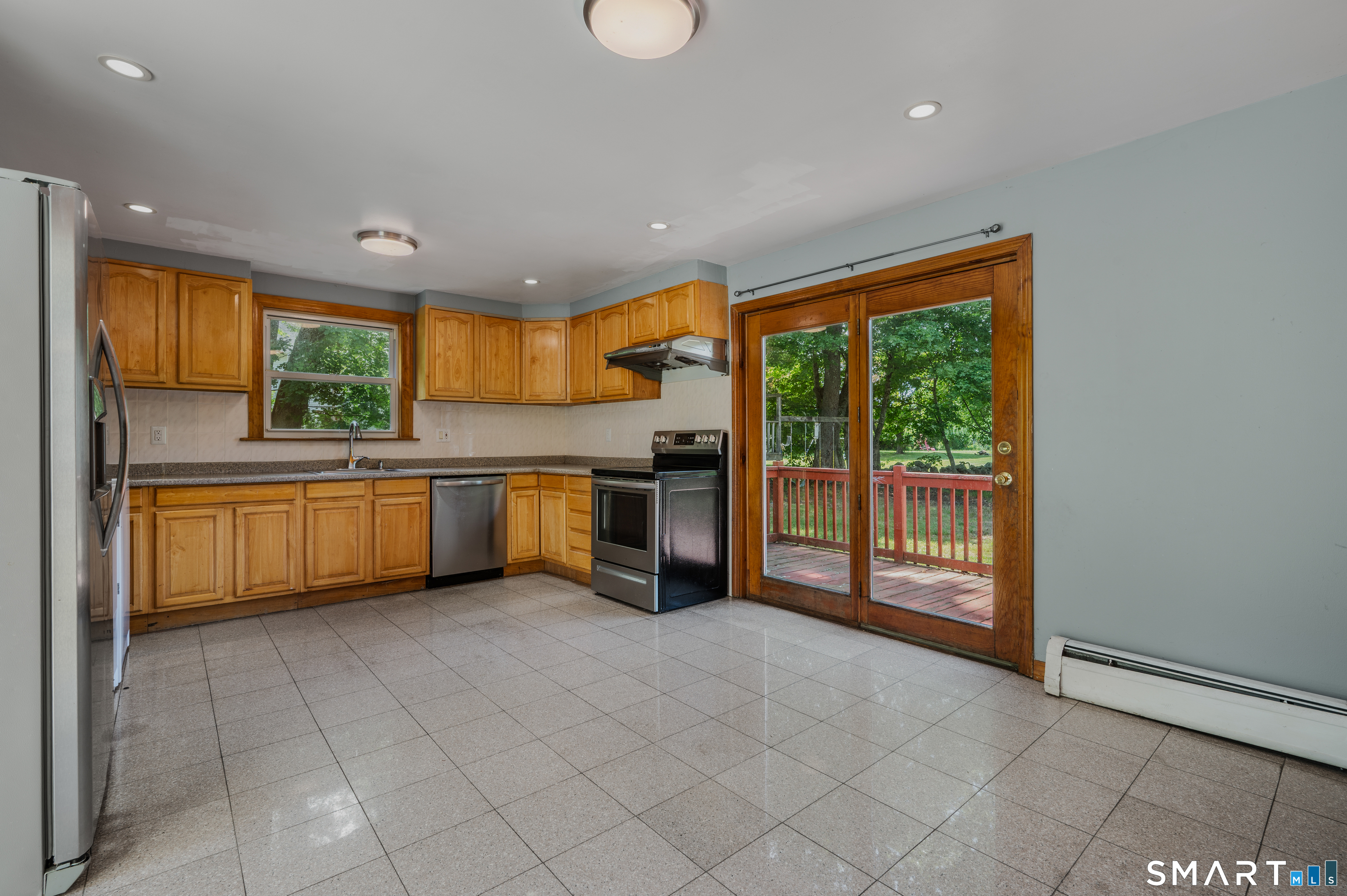 88 Roosevelt Avenue Norwich CT 06360