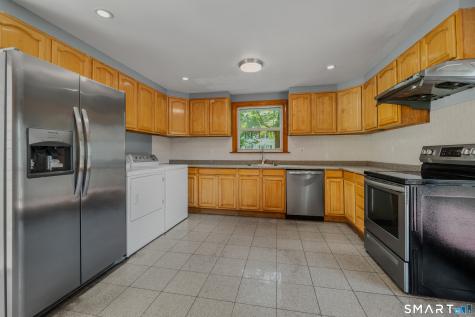 88 Roosevelt Avenue Norwich CT 06360