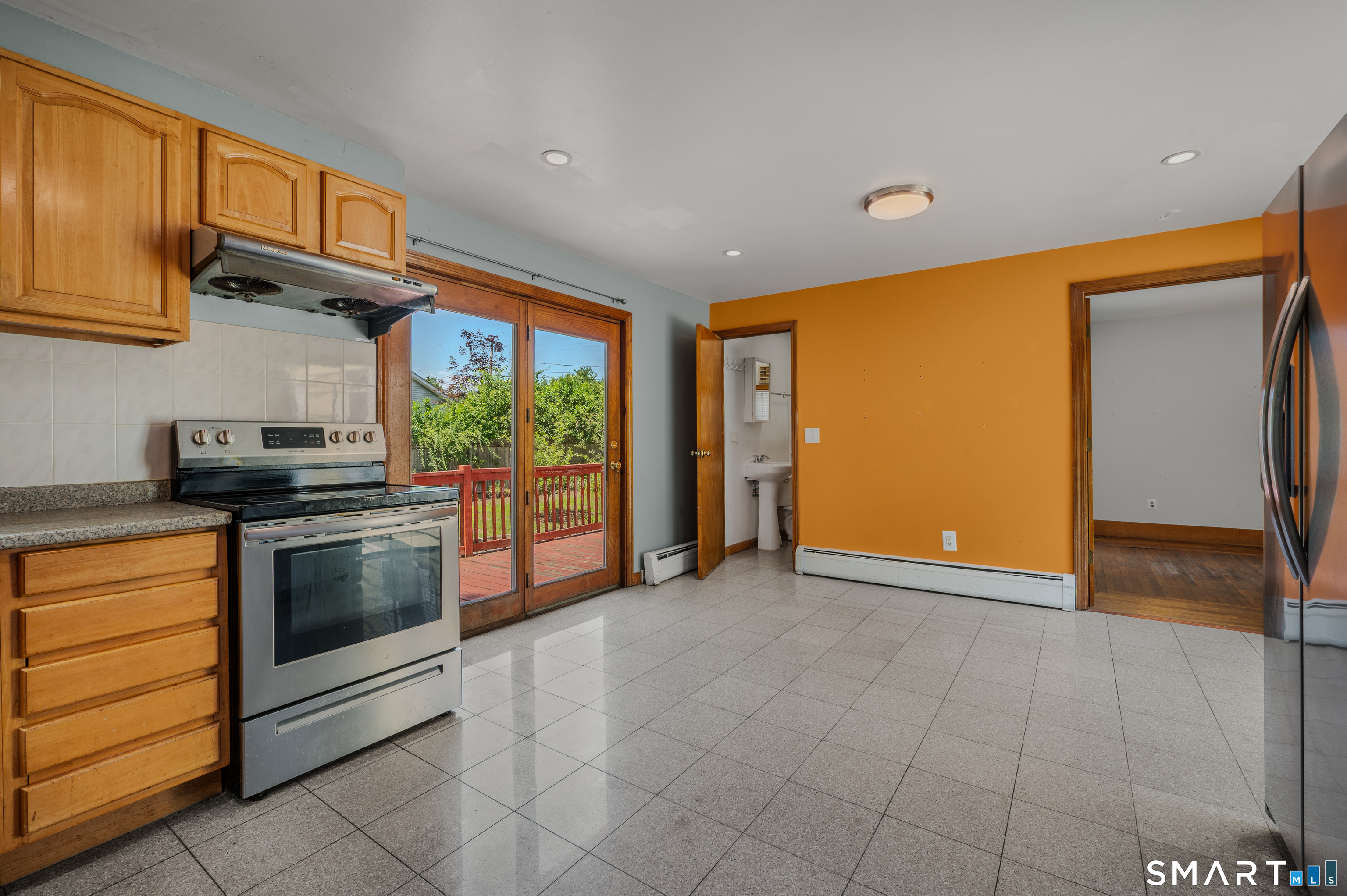 88 Roosevelt Avenue Norwich CT 06360