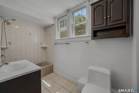 88 Roosevelt Avenue Norwich CT 06360