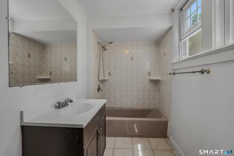 88 Roosevelt Avenue Norwich CT 06360