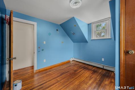 88 Roosevelt Avenue Norwich CT 06360