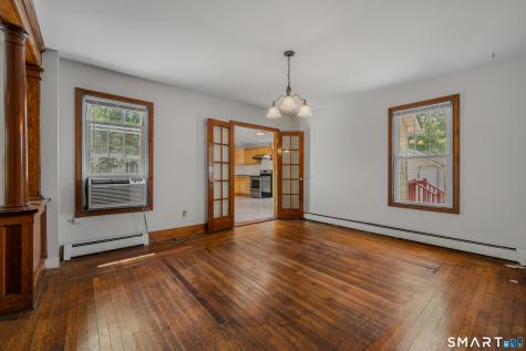 88 Roosevelt Avenue Norwich CT 06360