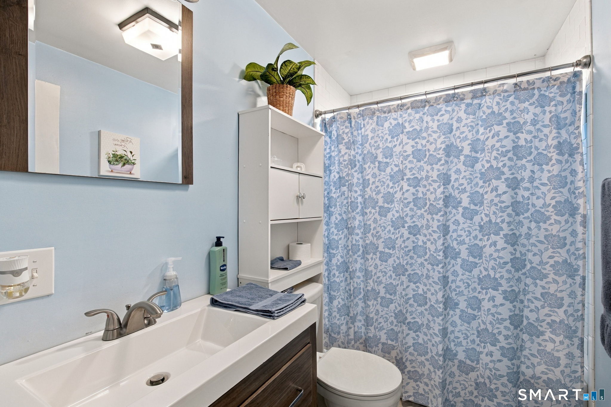 237 Chestnut Hill Avenue Waterbury CT 06704