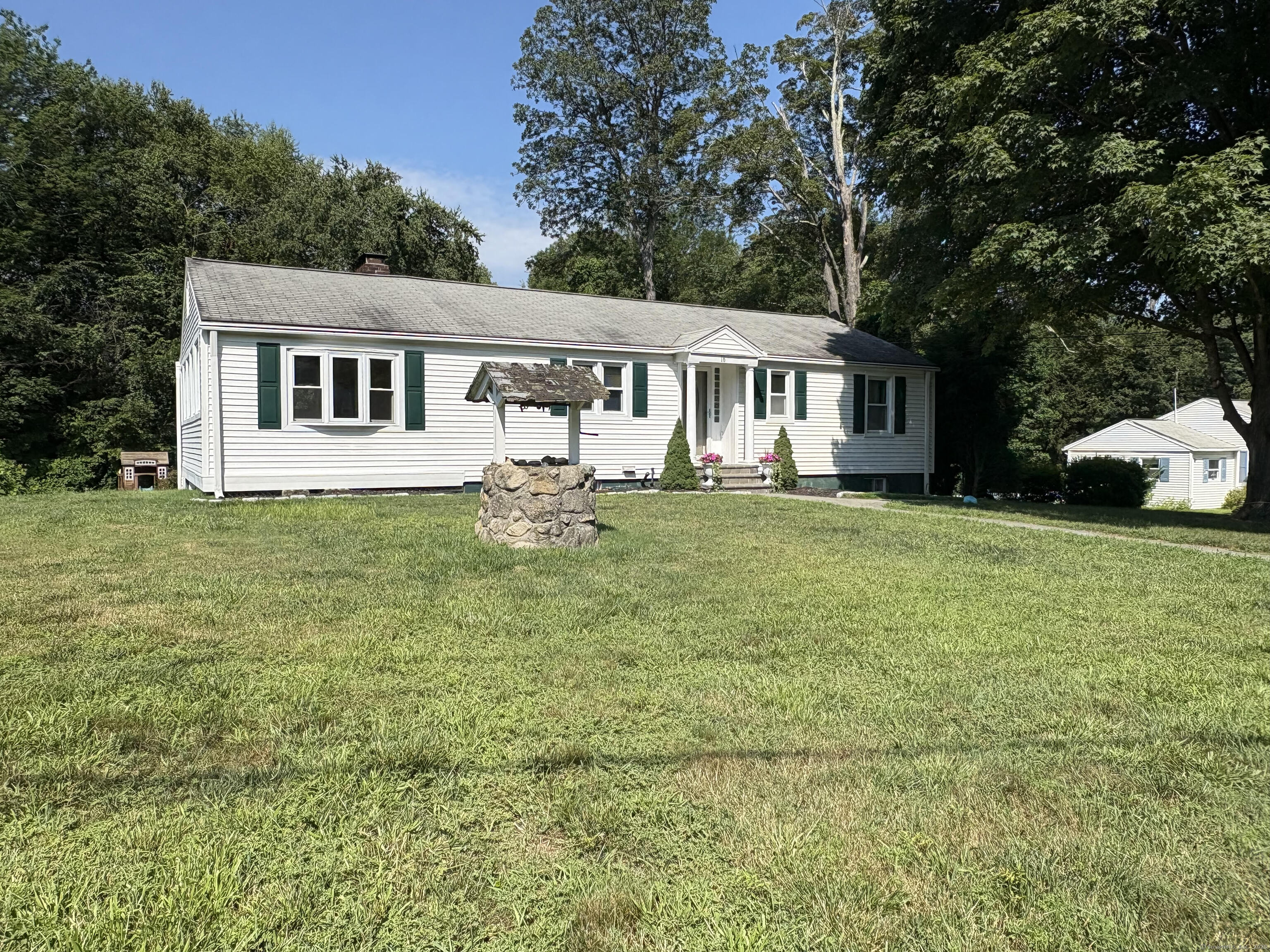 16 Westview Drive Bethel CT 06801