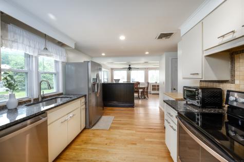 16 Westview Drive Bethel CT 06801