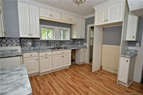 17 Evans Street Waterbury CT 06708
