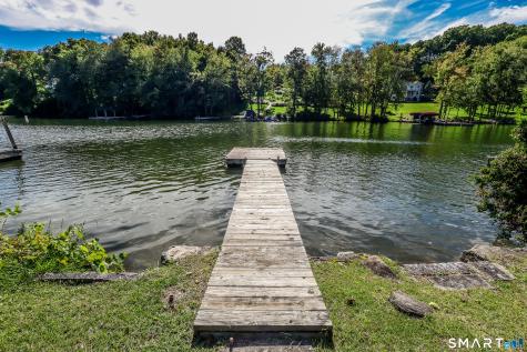 40 Kellogg Street Brookfield CT 06804