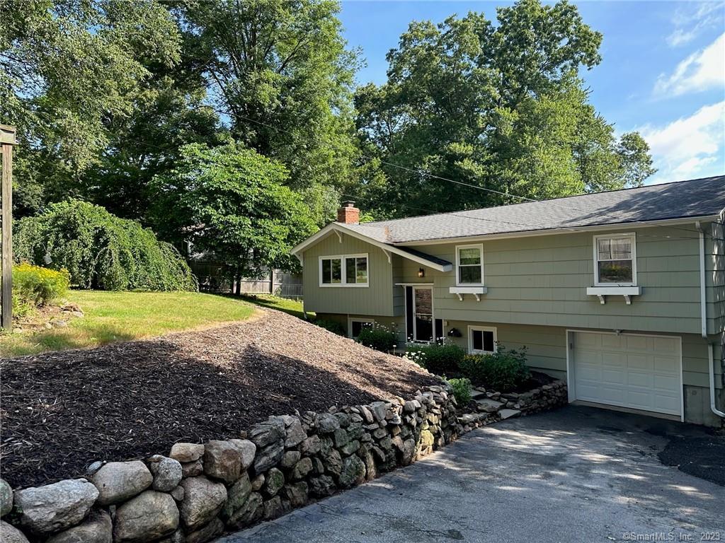 119 Chesterfield Road East Lyme CT 06333