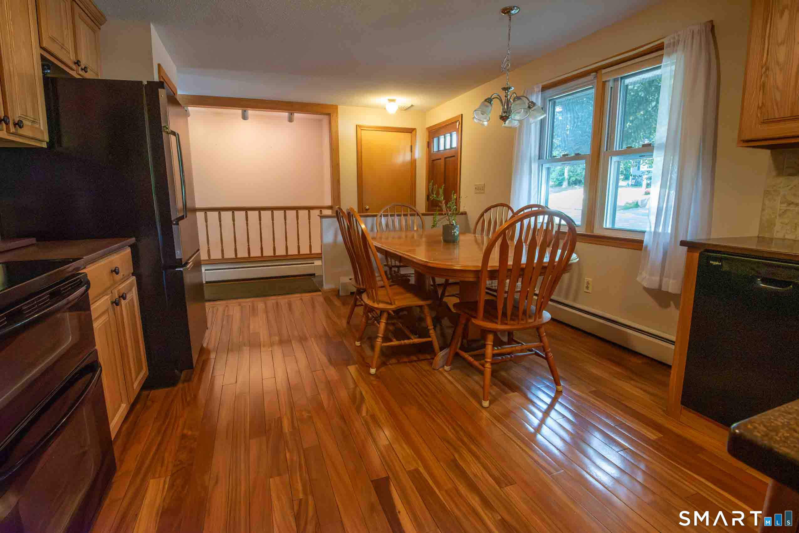 125 Country Lane Bristol CT 06010