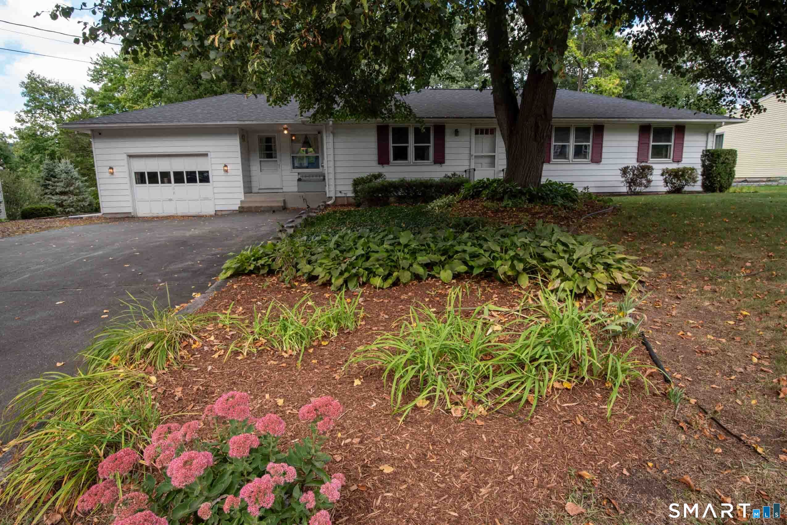 125 Country Lane Bristol CT 06010