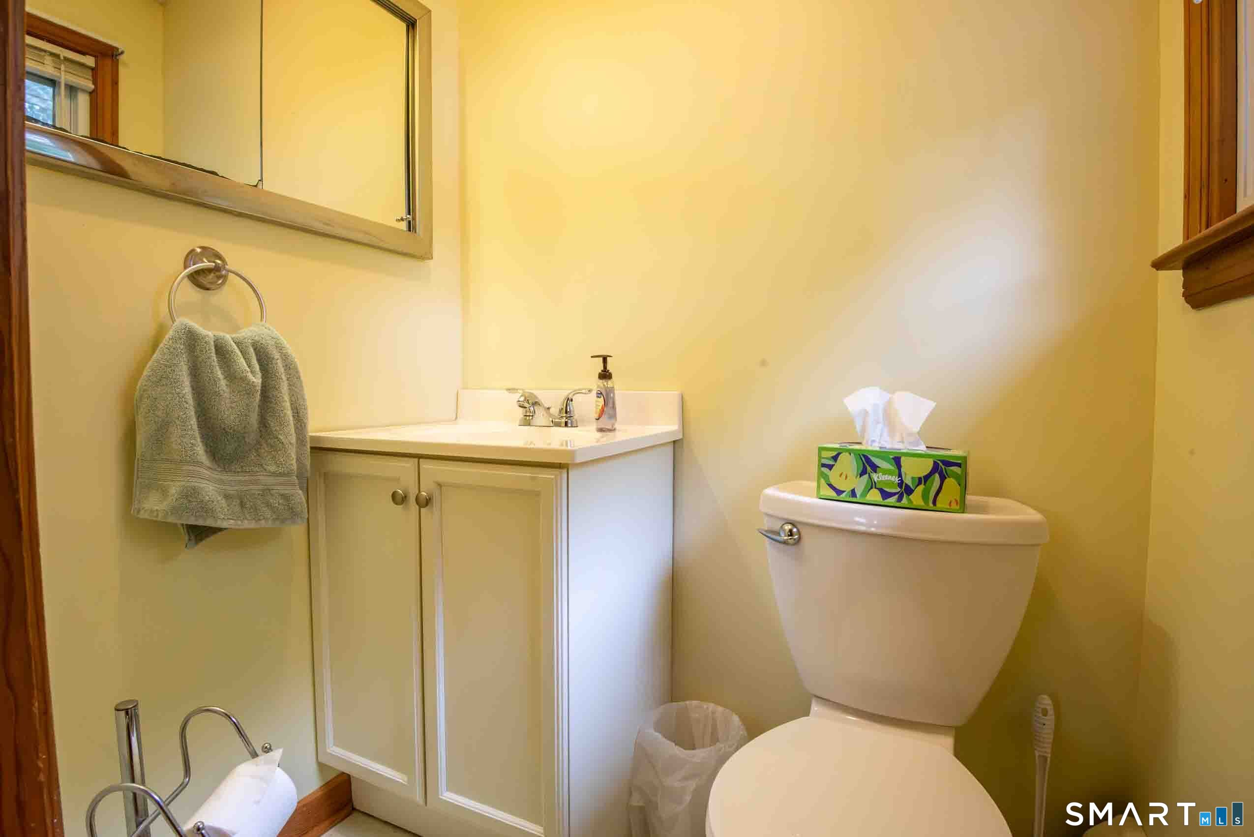 125 Country Lane Bristol CT 06010