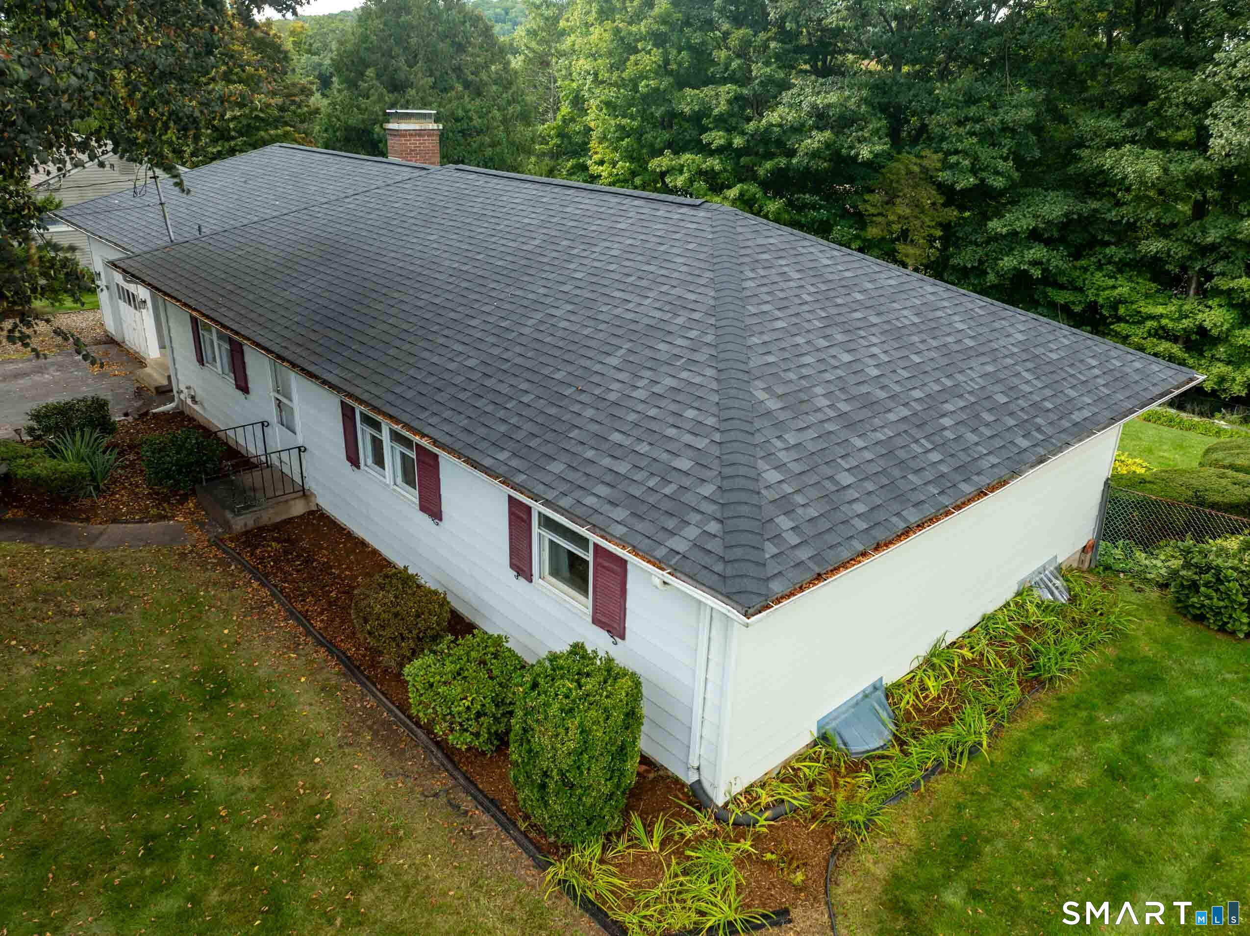 125 Country Lane Bristol CT 06010