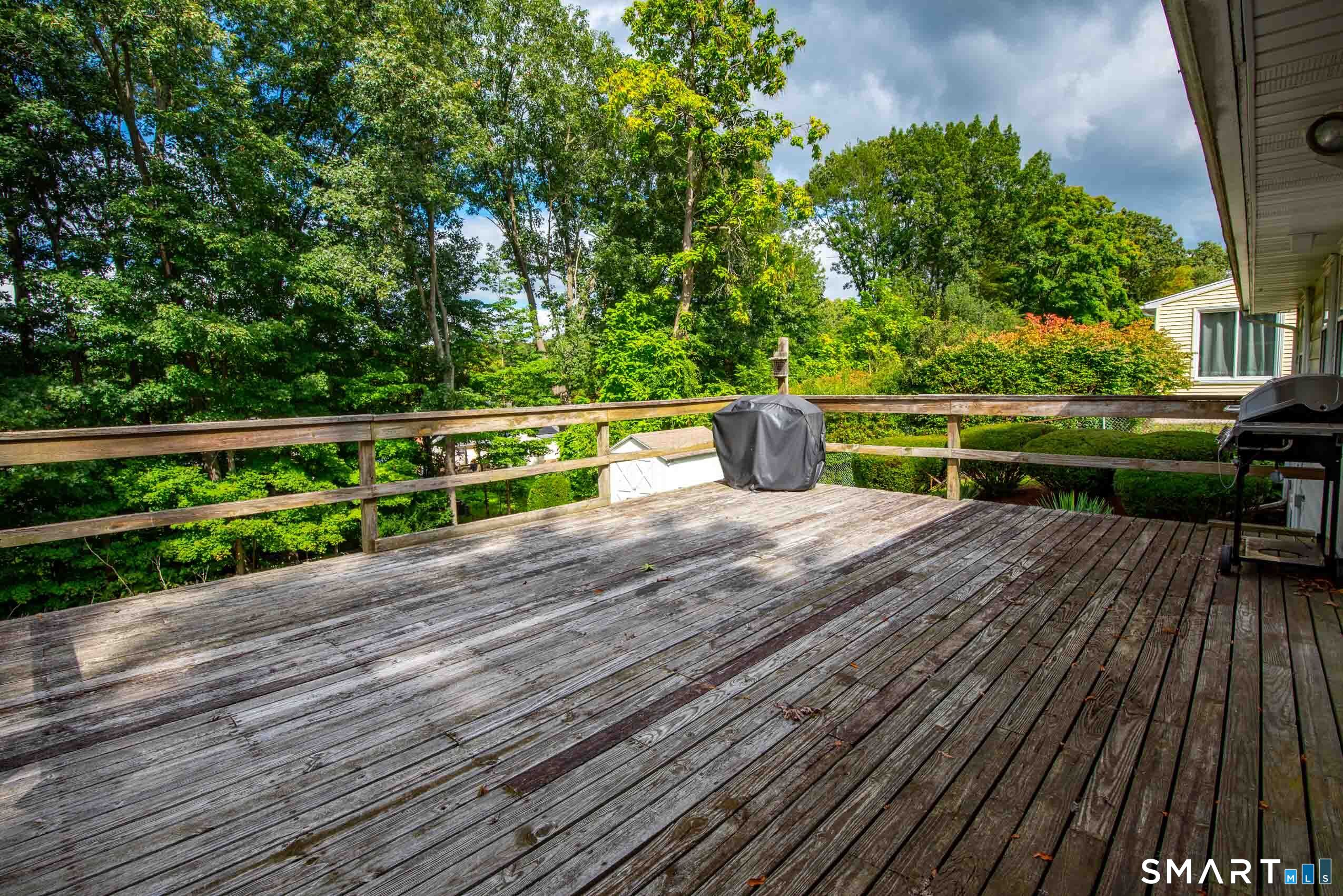 125 Country Lane Bristol CT 06010