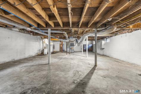 7 Ipswich Street West Haven CT 06516