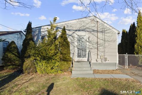 7 Ipswich Street West Haven CT 06516