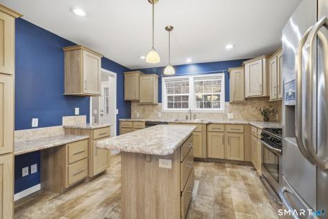 2 Greenlawn Drive Danbury CT 06810