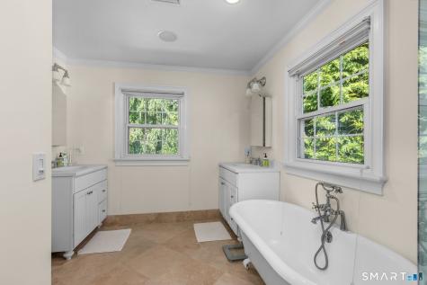 13 Candlewood Knolls Road New Fairfield CT 06812