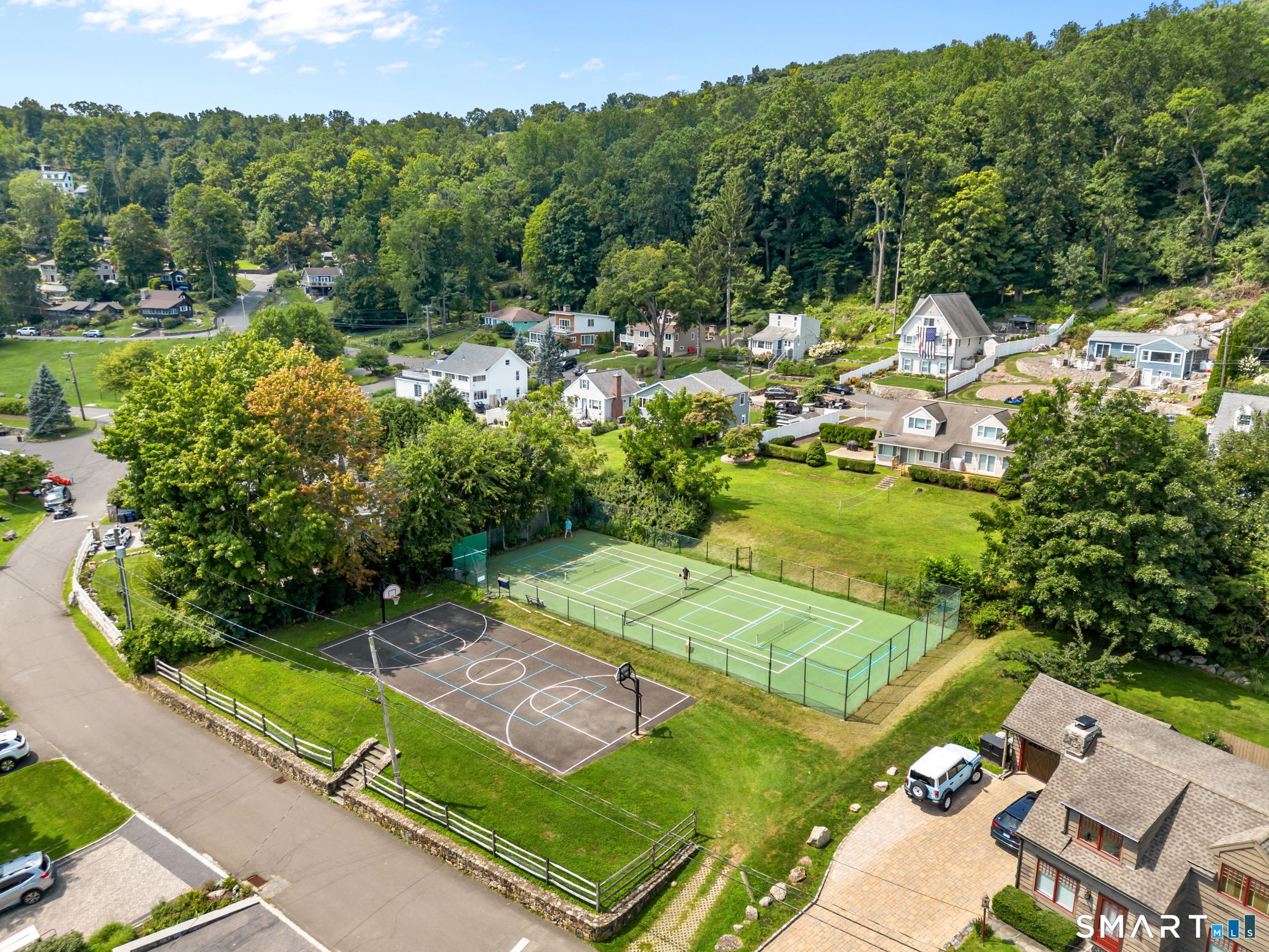 13 Candlewood Knolls Road New Fairfield CT 06812