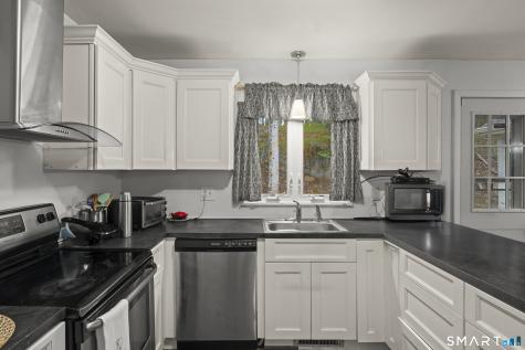 295 Stevenson Road New Haven CT 06515