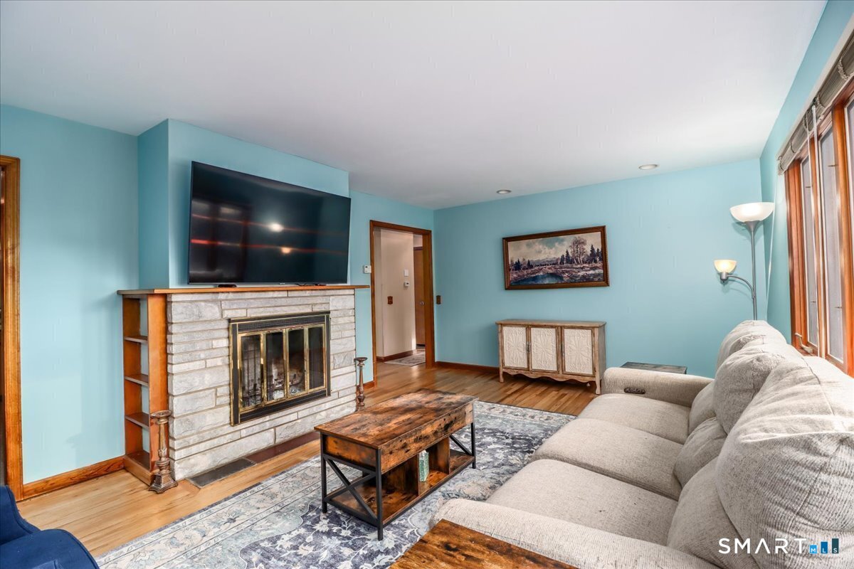 7 Mohawk Circle Danbury CT 06811