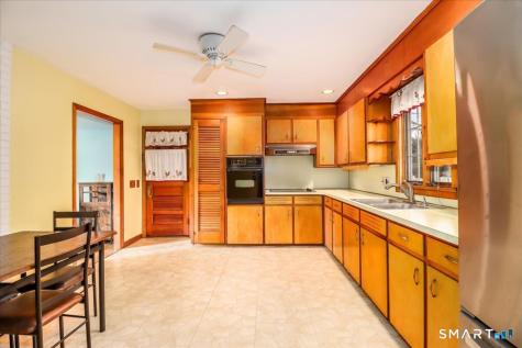 7 Mohawk Circle Danbury CT 06811