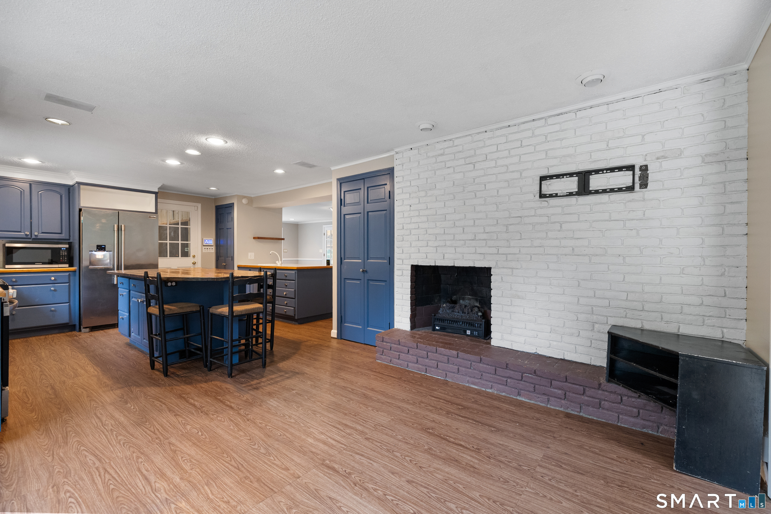 7 Nod Brook Drive Simsbury CT 06070