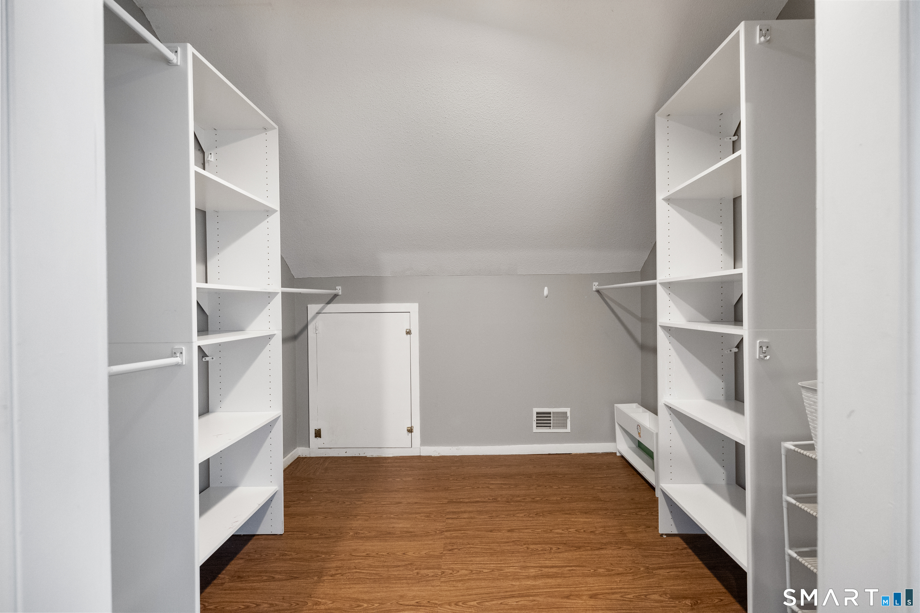 7 Nod Brook Drive Simsbury CT 06070