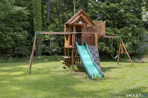 7 Nod Brook Drive Simsbury CT 06070