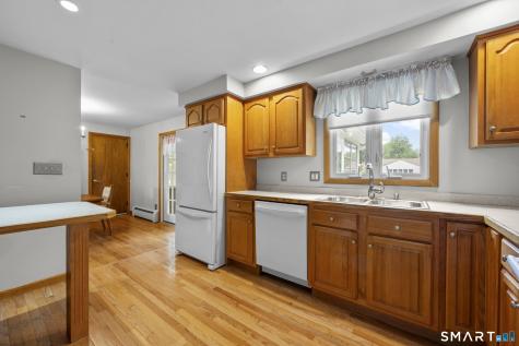 124 Appletree Drive East Hartford CT 06118