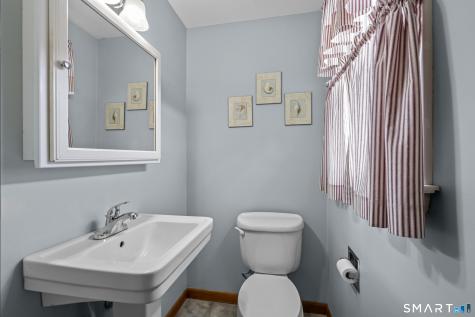 124 Appletree Drive East Hartford CT 06118