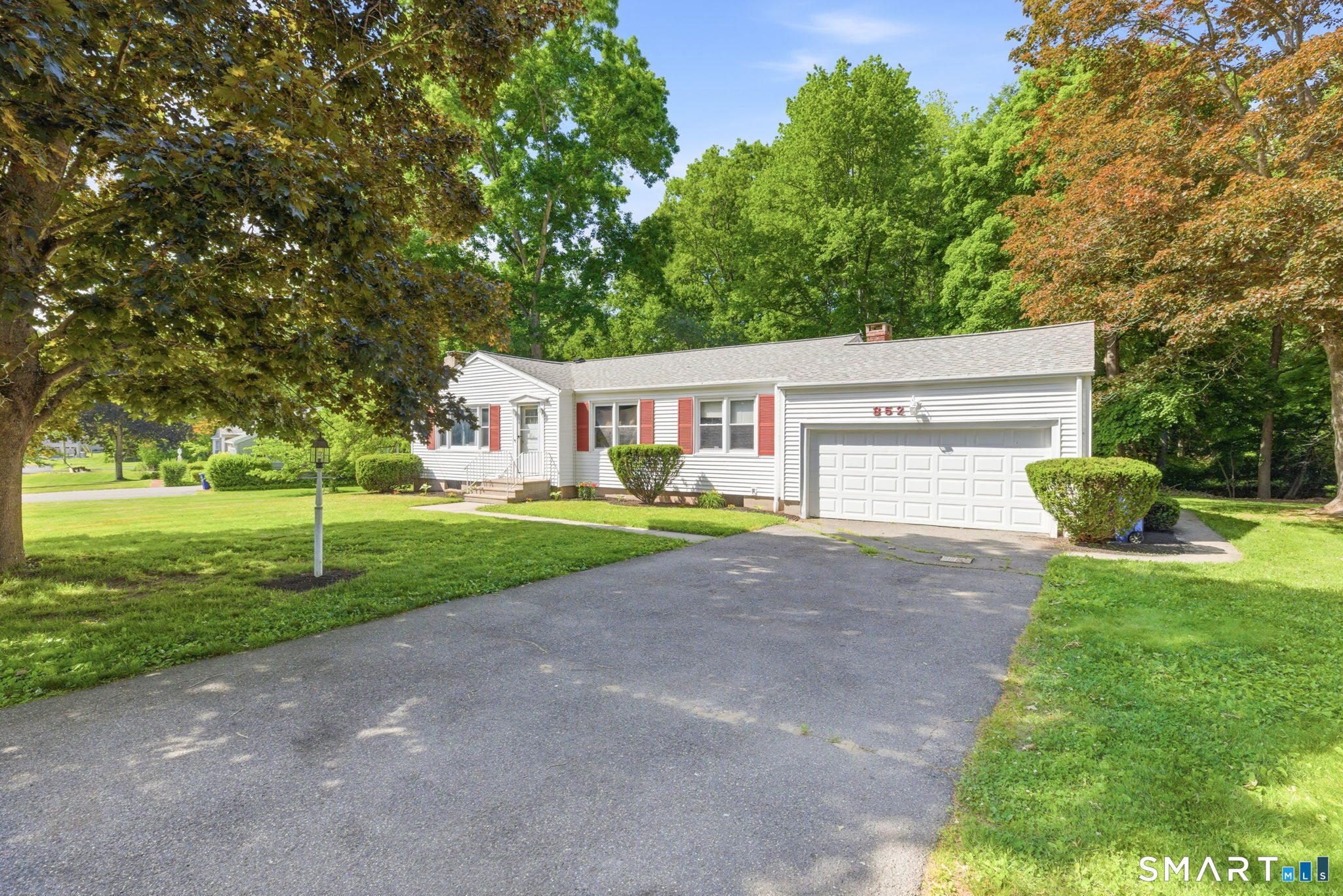 852 Brookside Drive Orange CT 06477
