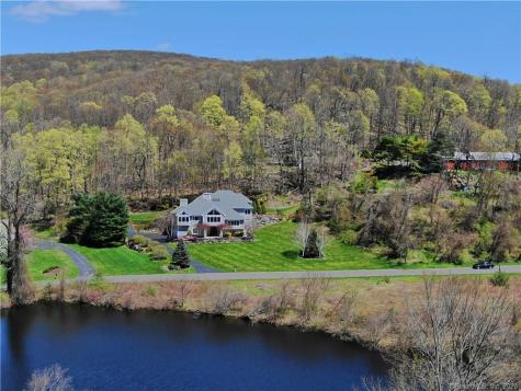 5 Mill Pond Road New Fairfield CT 06812
