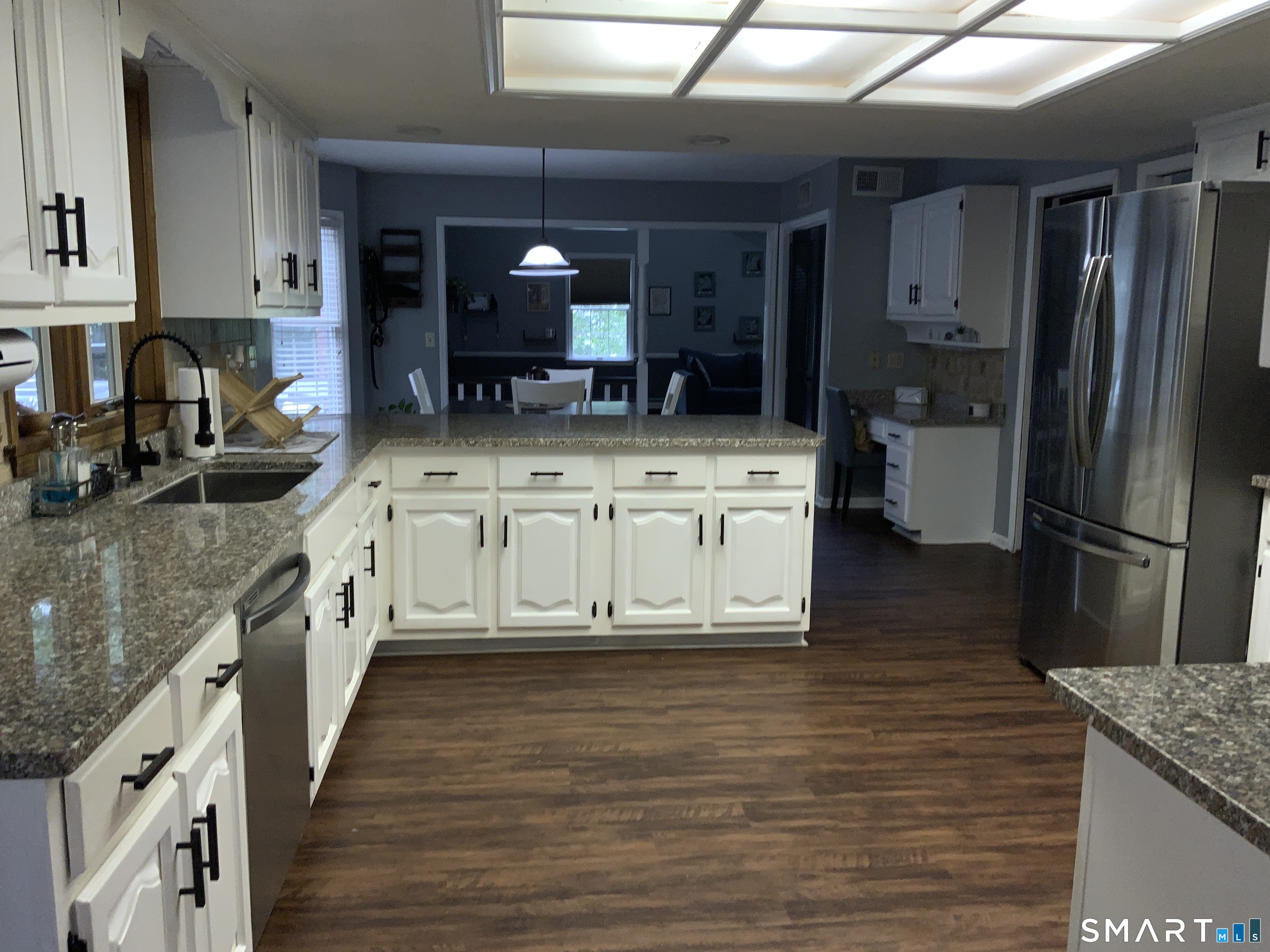 18 Hickory Lane New Fairfield CT 06812